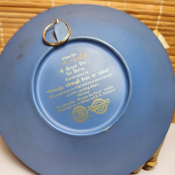 Bradford Exchange Winnie the Pooh Collectible 3D Plate A Grand Day for Sailing - Picture 10 of 11